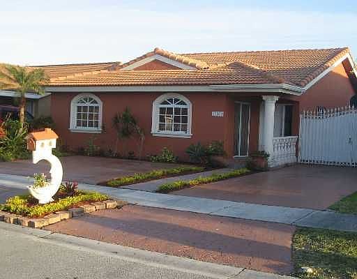 3/2 SINGLE FAMILY RESIDENCE