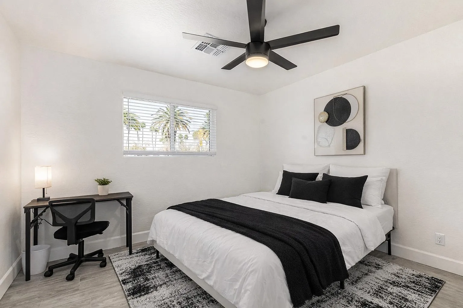4 bed, 3.0 bath, 2345 sqft, $949 — Photo 1