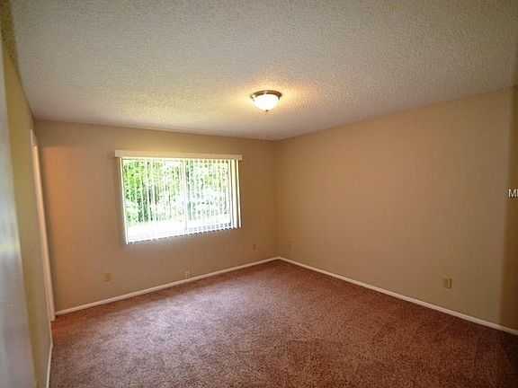 4th image of 4411 Orangebrook Dr #2