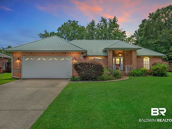 2nd image of 33300 Woodlands Dr