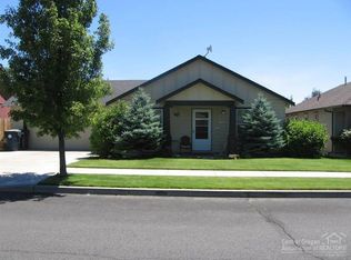 3218 SW Indian Pl, Redmond, OR 97756