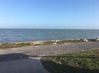 2113 Shell Ridge Rd, Rockport, TX 78382