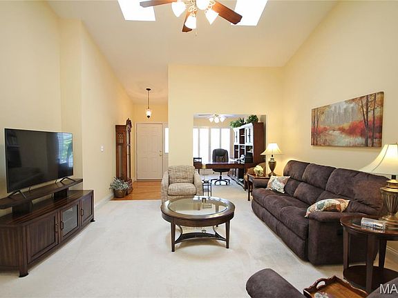 5th image of 1365 Parkview Estates Dr
