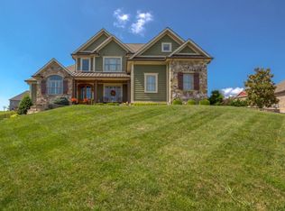 2729 Highland Glen Ct, Johnson City, TN 37615