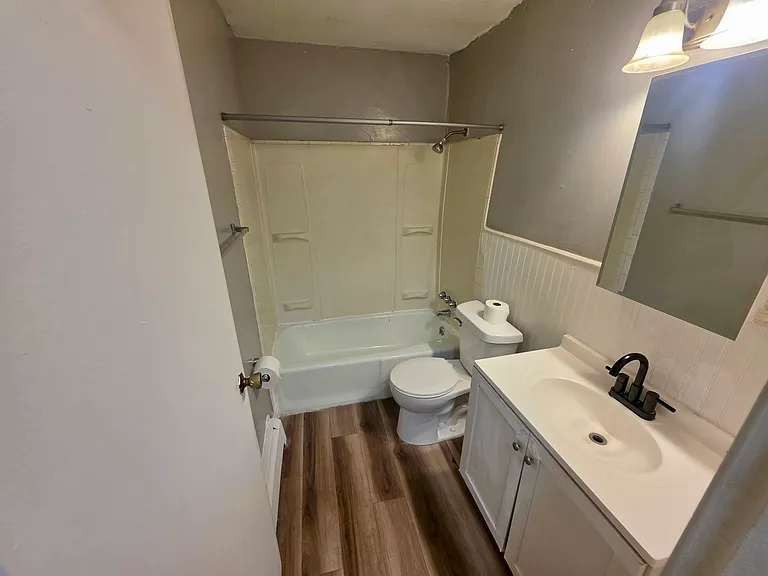 1355 Ohmer Ave #3 — Photo 10