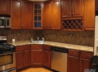 151-21 Sapphire St #2P-2, Jamaica, NY 11414