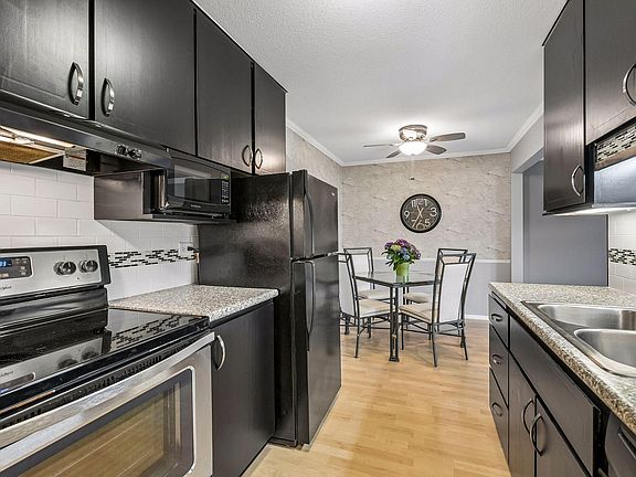 3rd image of 4380 Brookside Ct APT 116