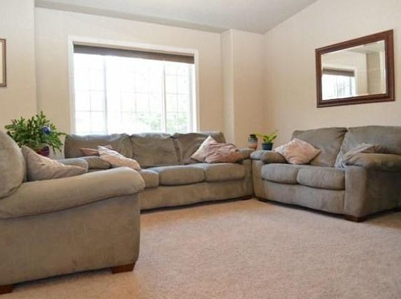2nd image of 5549 Glenwood Ave