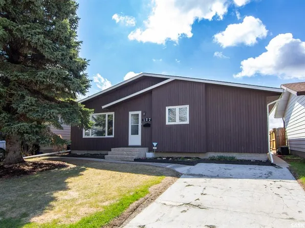 127 DEVONSHIRE CRESCENT, Saskatoon, SK S7L 5V6