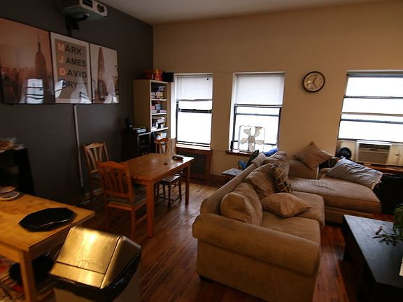 2nd image of 165 W 74th St APT 4