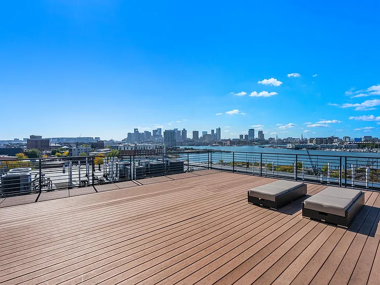 250 Meridian St #507 — Photo 5