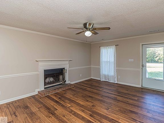 2nd image of 409 Renee Dr