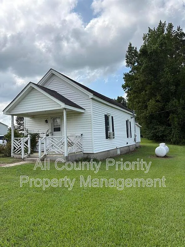 1 bed, 1.0 bath, $1,100 — Photo 1