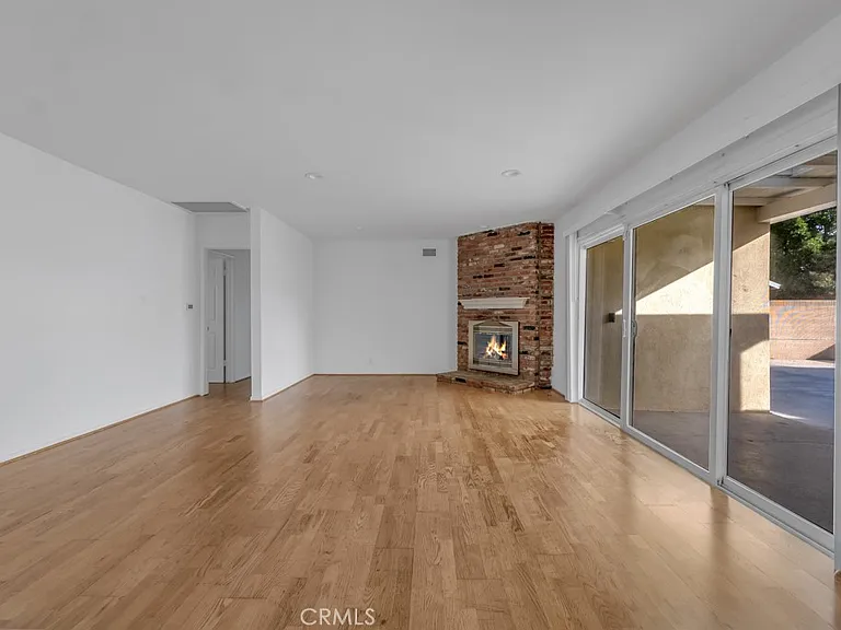 7758 Mason Ave — Photo 10