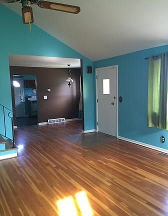 2nd image of 1516 Darst Ave