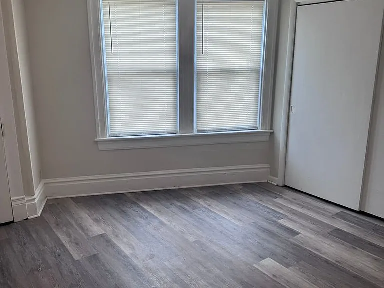 640-642 Oak St — Photo 20