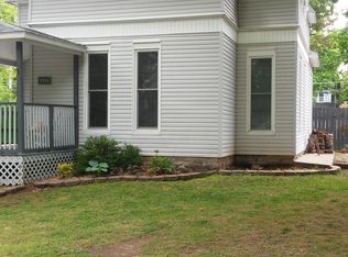 1026 S Garrison Ave, Carthage, MO 64836
