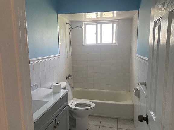 3rd image of 0 Adelaide Ave Floor 2