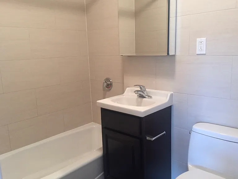 35 Eastern Pkwy #4B — Photo 10