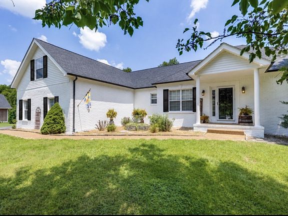 2nd image of 2118 Sue Ln