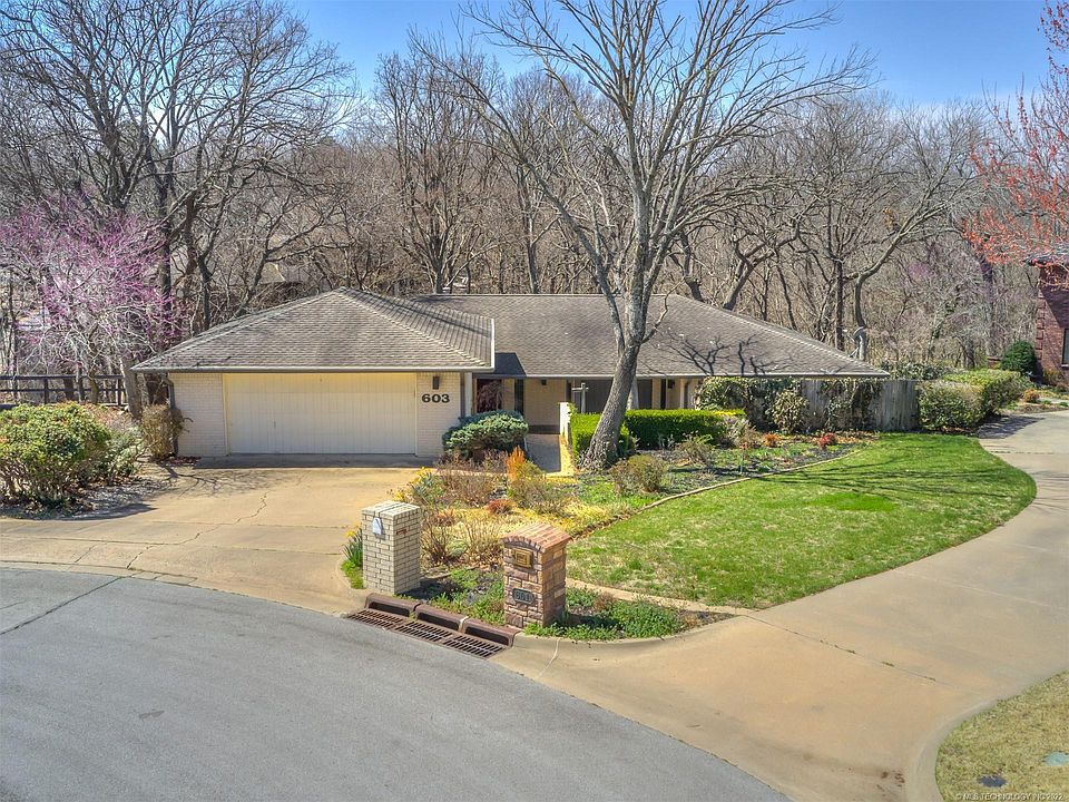 1st image of 603 Oakridge Dr