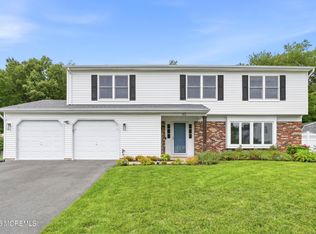 63 Hedgewood Rd, Howell, NJ 07731