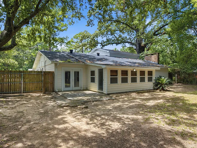 1906 Elaine Ave — Photo 31