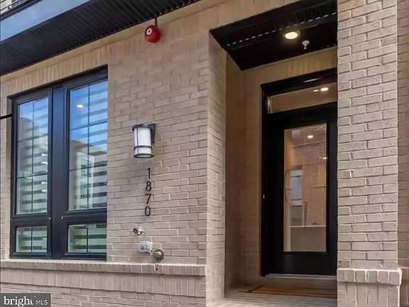 2nd image of 1870 Easterly Rd