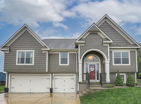 2nd image of 1905 Star Grass Cir