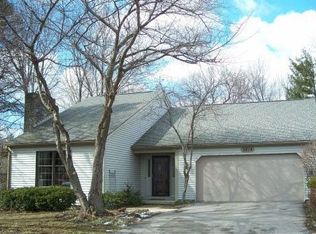 2214 E Cape Cod Dr, Bloomington, IN