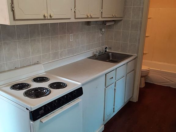 5th image of 8936 Commercial Blvd #2