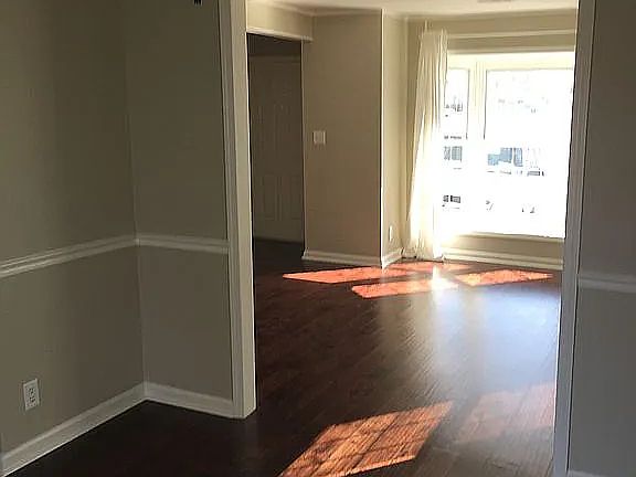 5th image of 413 Madison Ct