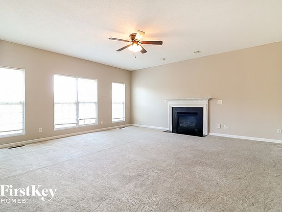 3rd image of 3871 Parkway Vista Dr