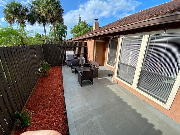 2nd image of 654 Montego Bay Ct S Unit 654