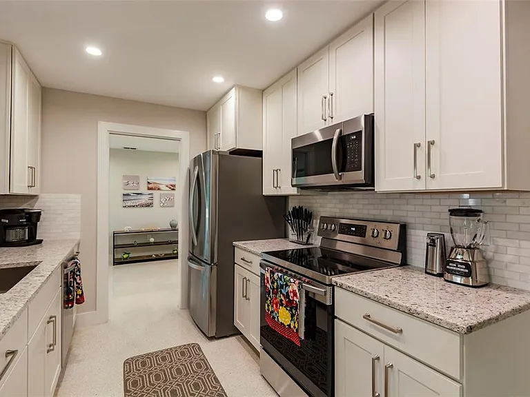 3005 Chase Cir — Photo 8