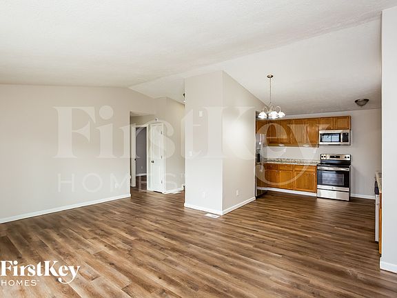 4th image of 5893 Beau Jardin Dr