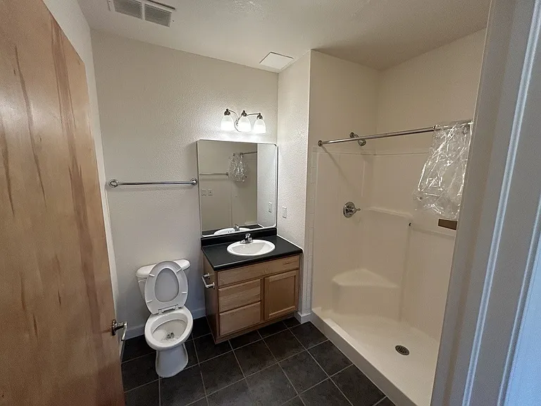 904 Avalon Ave — Photo 5