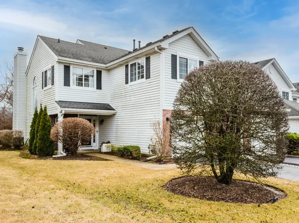 8257 Ripple Rdg, Darien, IL 60561