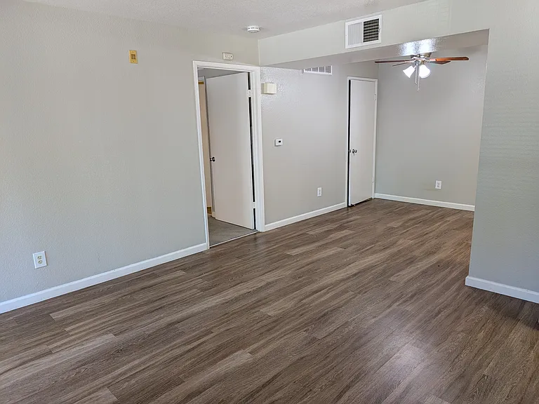 1091 G St — Photo 7