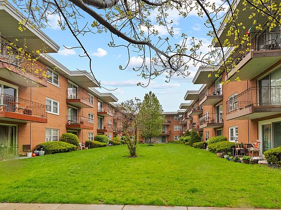 4th image of 5440 W Windsor Ave APT 3A