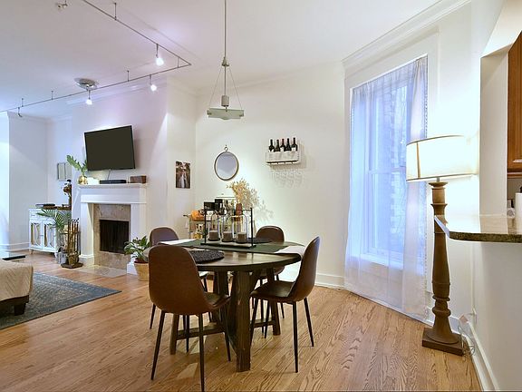 5th image of 1429 N Dearborn St #1N