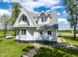 304 1st St N, Aneta, ND 58212