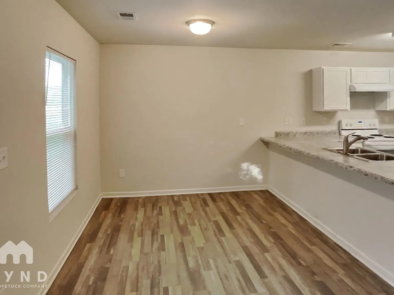 4 bed, 3.0 bath, 1801 sqft, $1,875 — Photo 4