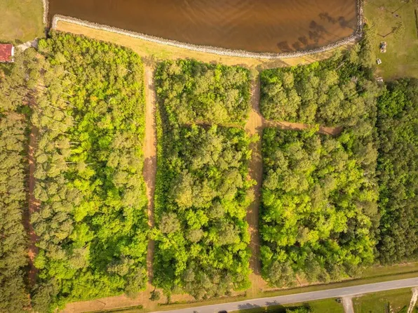 6267 Soundside Road, Columbia, NC 27925