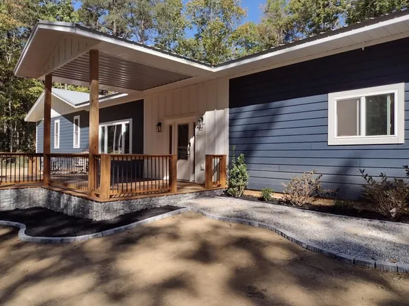 97 W Bluff Rd, Pikeville, TN 37367