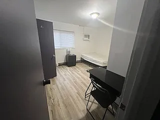 1 bed, 205 sqft, $1,050 — Photo 2