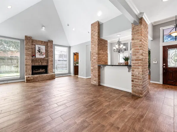 11606 Aspenway Dr, Houston, TX 77070