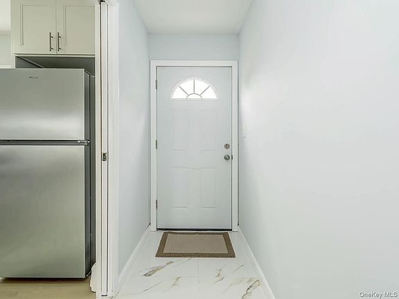 2nd image of 61 Kingfisher Road