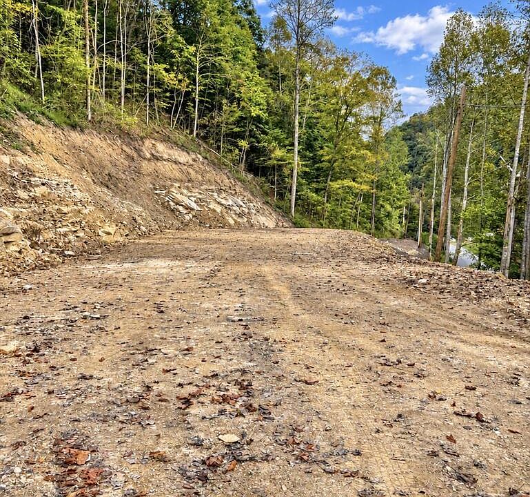 1st image of 450 Peter Fork Rd