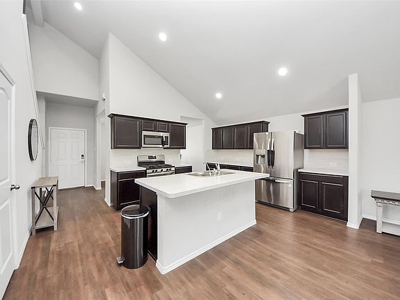 4th image of 1227 Baja Vista Way